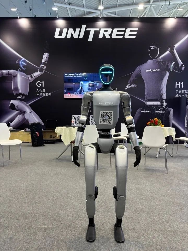 西木科技推出新一代人形机器人 尺寸及灵活性都与真人相当西木科技推出新一代人形机器人 尺寸及灵活性都与真人相当