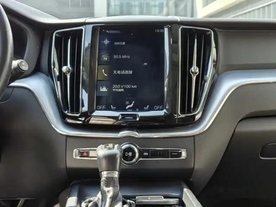 成都5月沃尔沃XC60上牌322辆,排名第39名