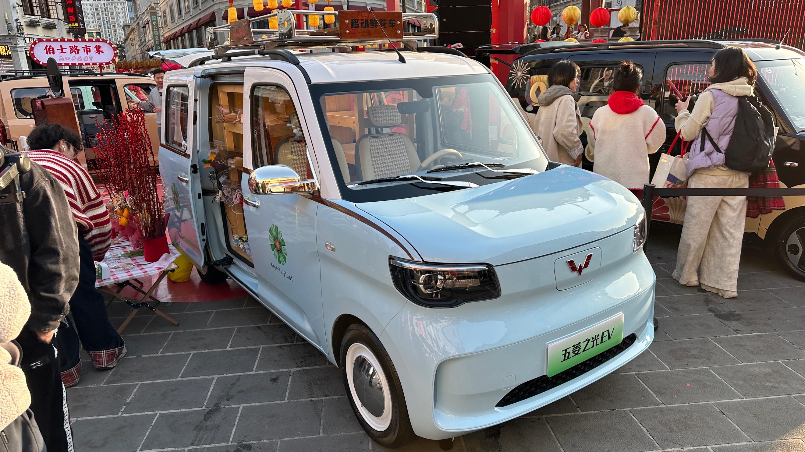 成都五菱之光小卡降价0.30万 最低仅售3.39万