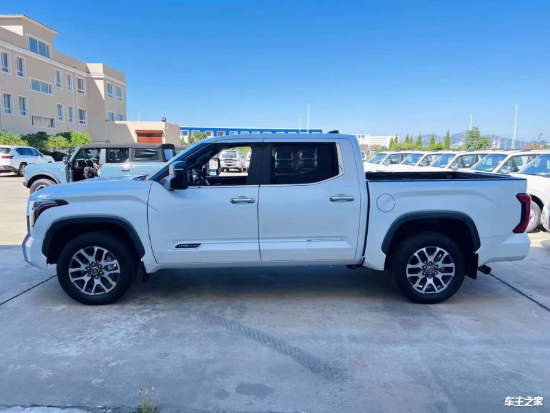 丰田坦途霸气十足 进口皮卡超低价抢购