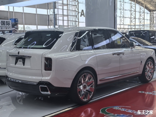 天津华夏安邦名车库里南团购价格626万起 欢迎试乘试驾