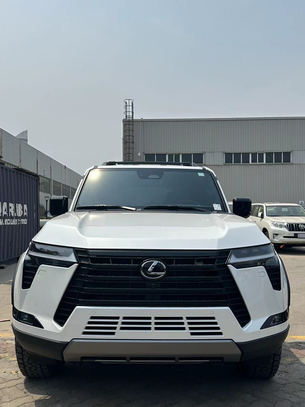 2024款雷克萨斯GX460美版港口裸车价98万 可分期