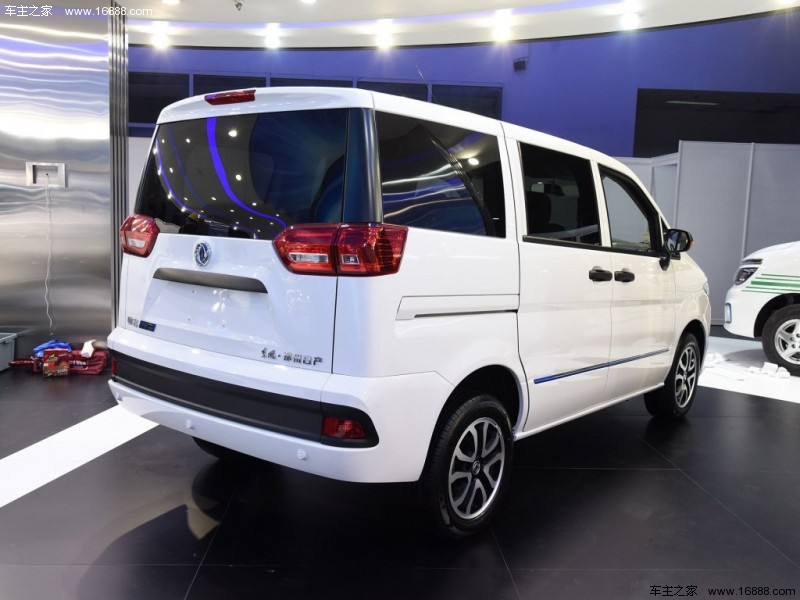 成都劲客降价0.40万 最低仅售8.58万