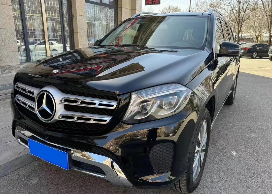 成都奔驰GLS团购钜惠60万 欢迎到店试驾