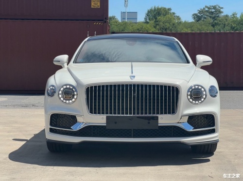 成都添越欧版降价60万 最低仅售255万