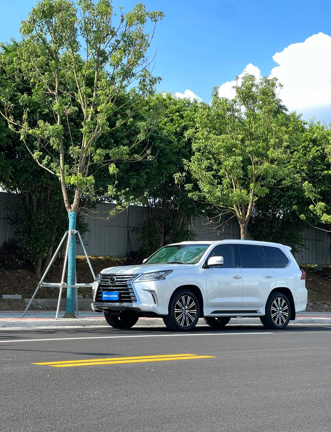 雷克萨斯LX570热销 性能高端