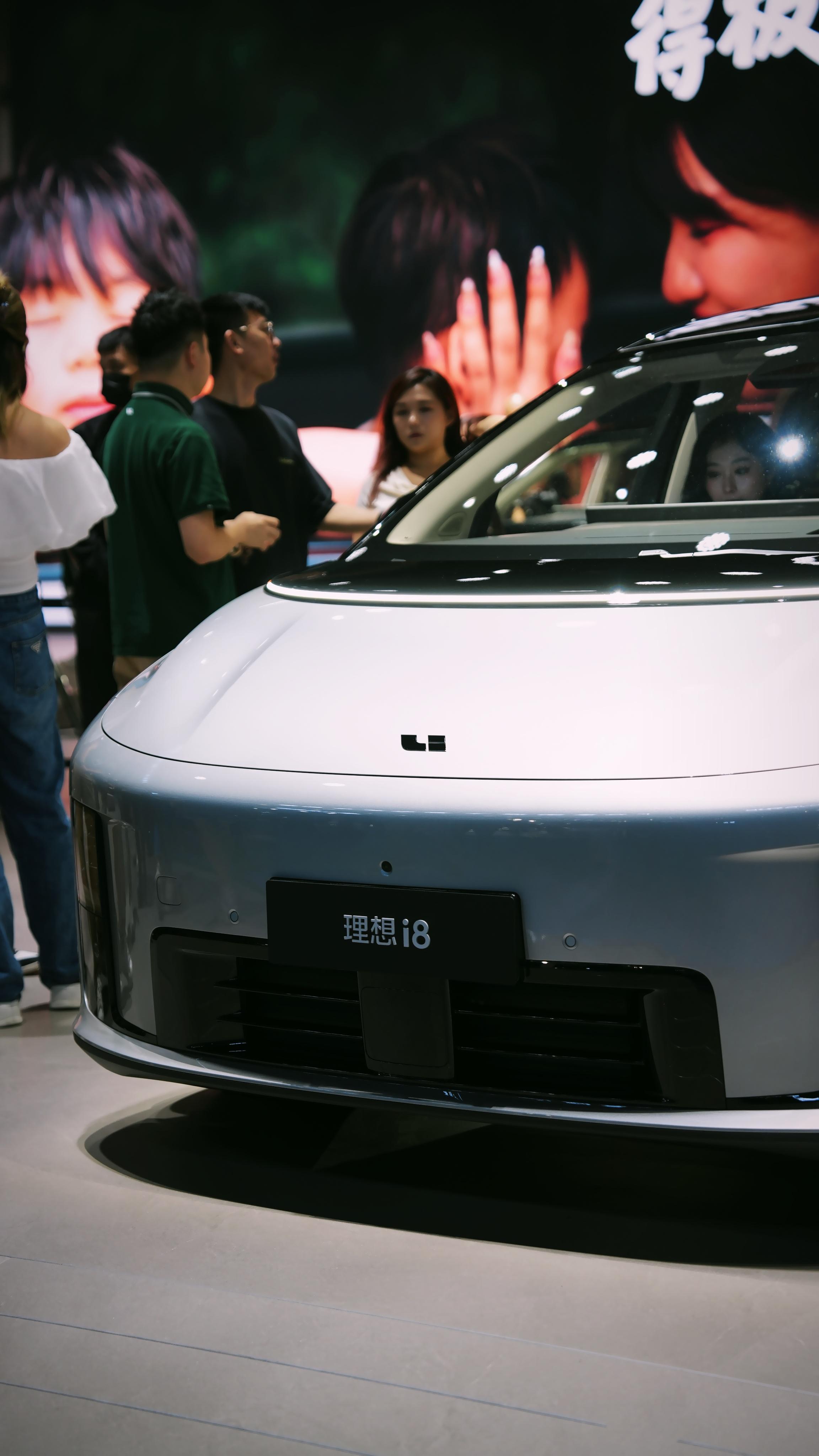 成都理想i8售价33.98万起 暂无优惠