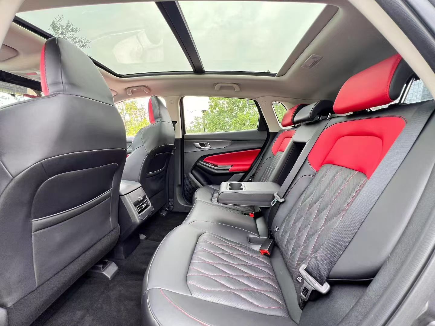 成都长安CS55PLUS最高降2.20万 最低仅售7.89万