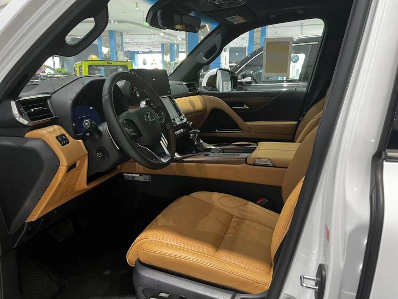 2024款雷克萨斯LX600 实车配置及报价