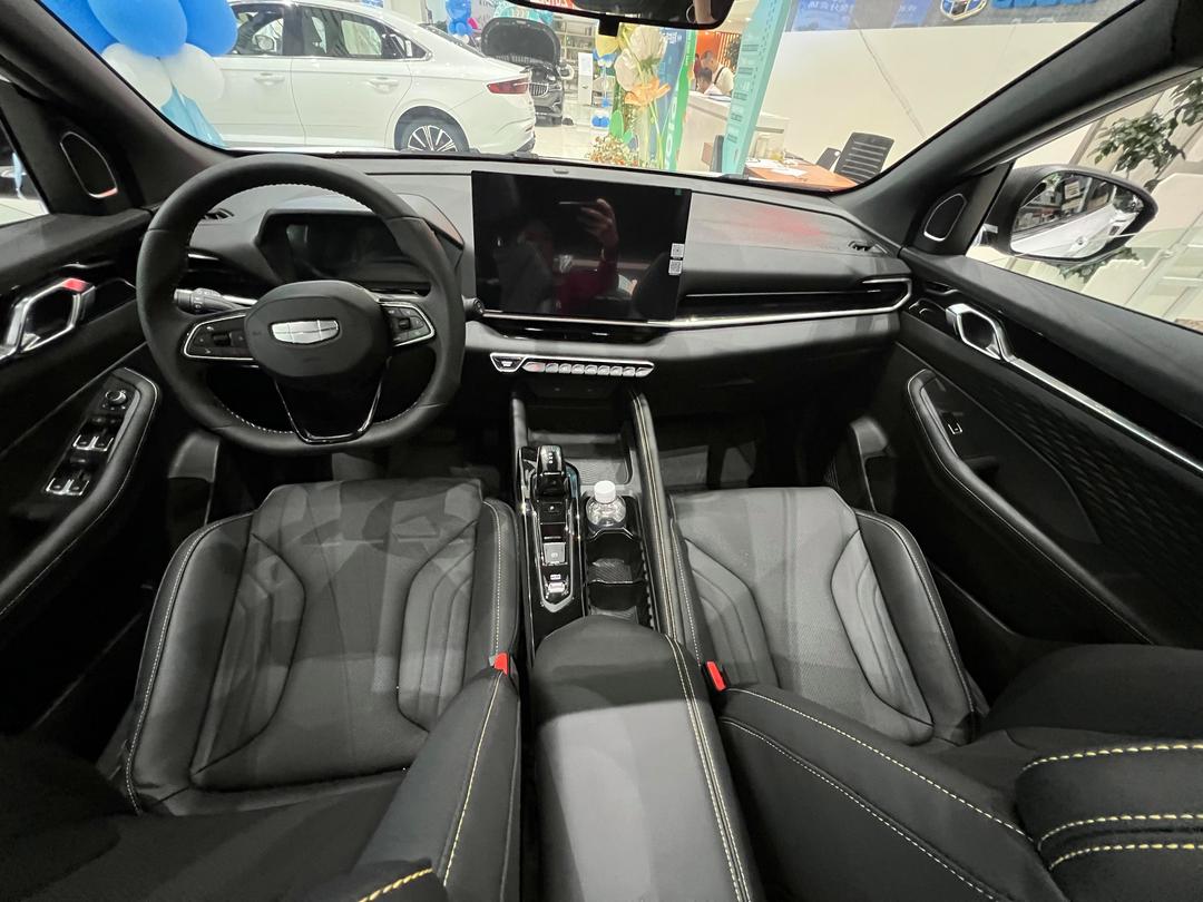 成都豪越L优惠高达1.80万 最低仅售8.99万