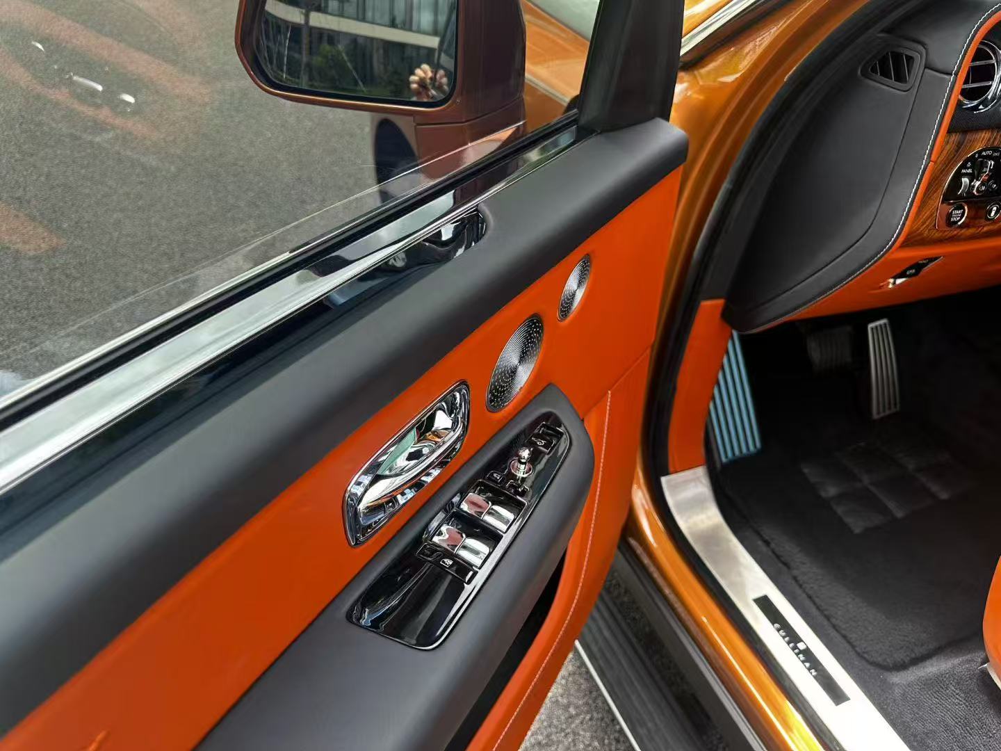 劳斯莱斯库里南团购优惠150万 欢迎试乘试驾