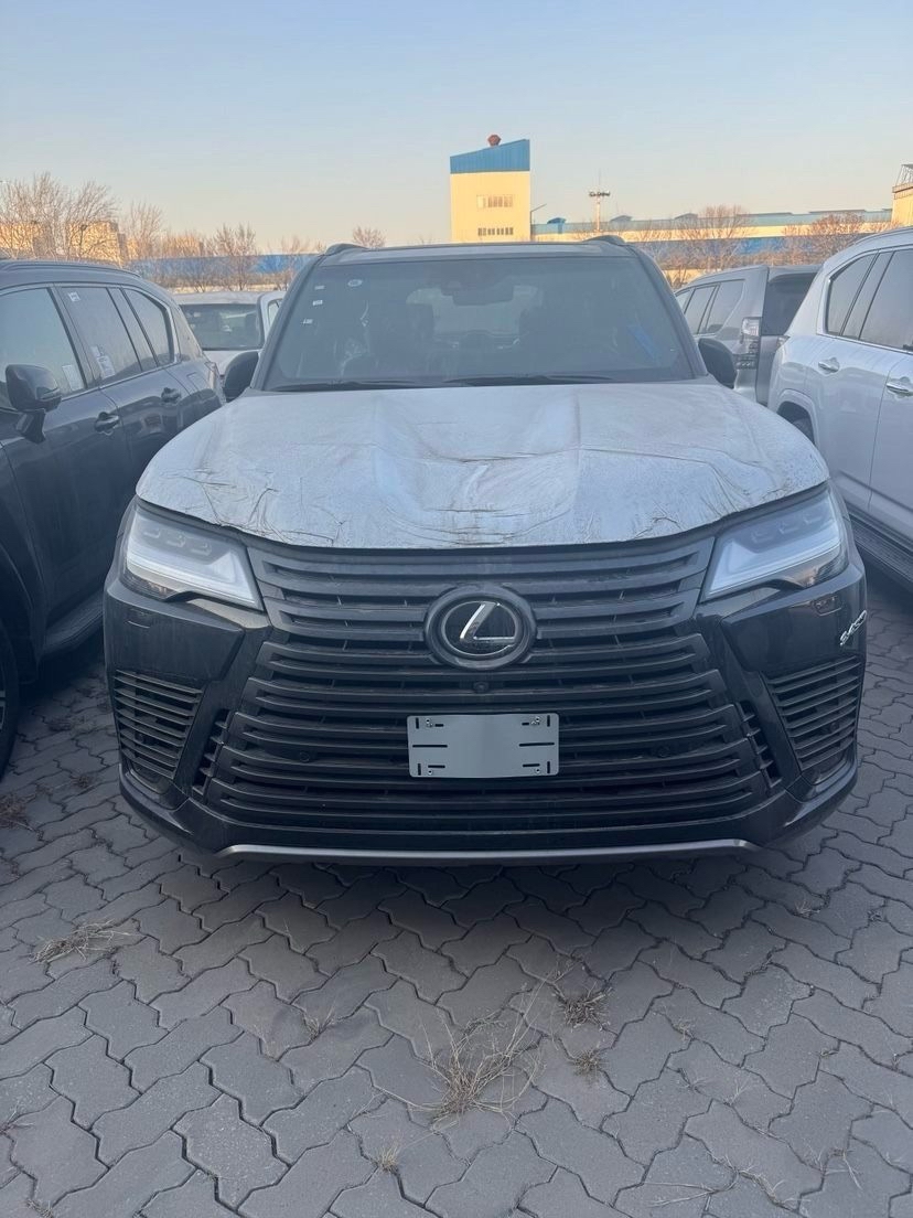 成都雷克萨斯LX团购最高优惠89万 欢迎到店试驾