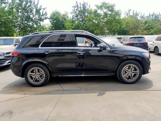 成都平行进口奔驰GLE美版价格最低69万起售 欢迎前来试驾