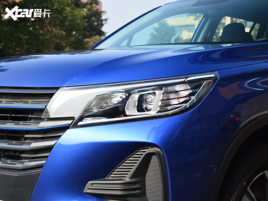 斩获金扳手大奖！问界智享服务成新能源服务标杆