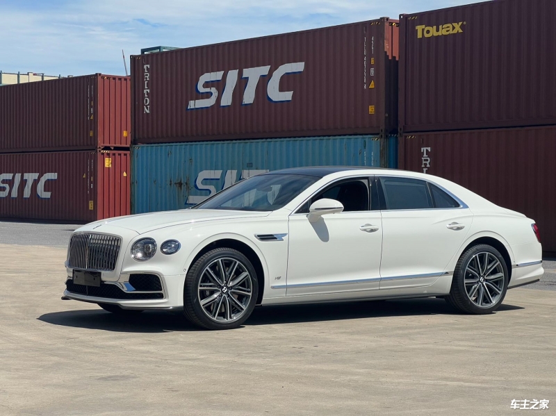 现购飞驰享30.5万优惠 欢迎到店试驾