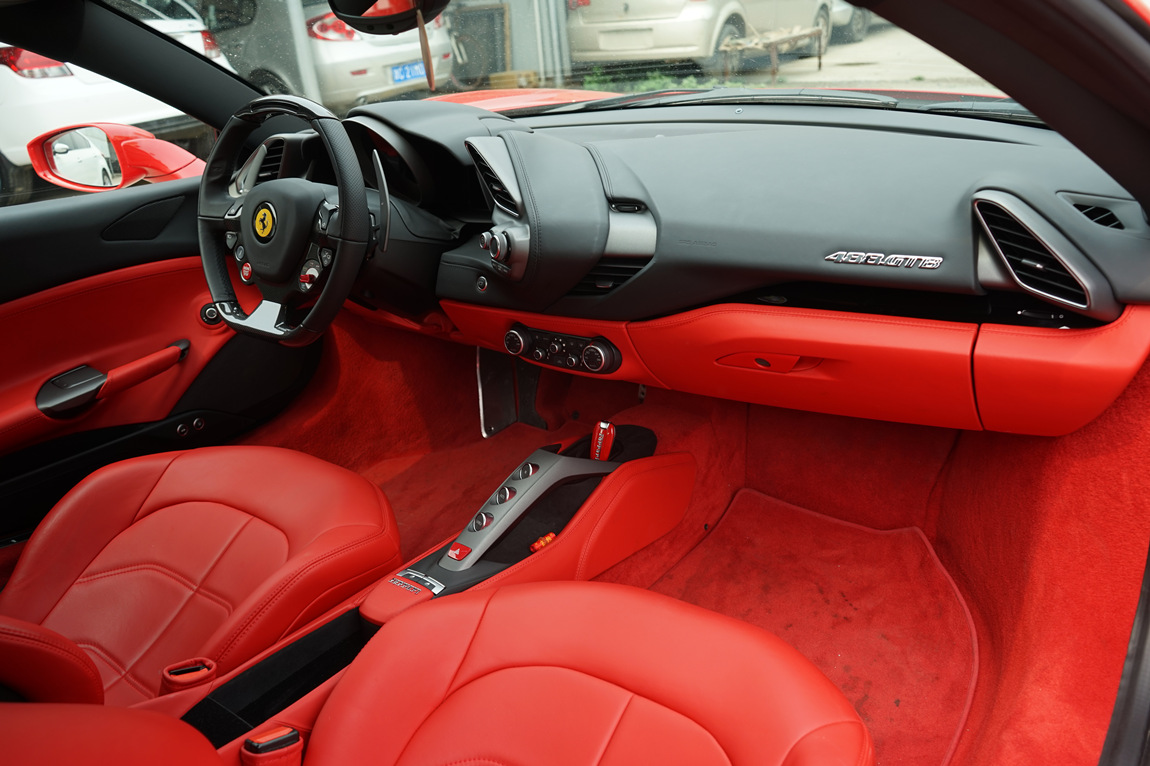 潘励驰:车辆合格证将于本月内交付予已付清车款的客户