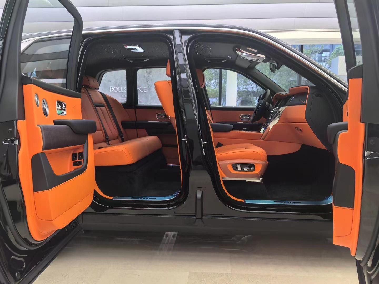 劳斯莱斯库里南售价625万起 欢迎到店试驾