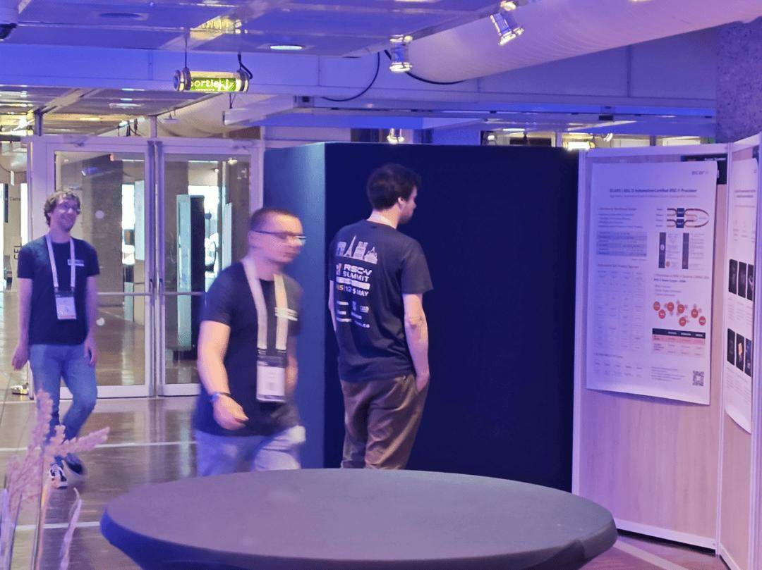 HERE Technologies与亿咖通科技达成战略合作 在2025上海车展推出下一代车载导航系统HERE Technologies与亿咖通科技达成战略合作 在2025上海车展推出下一代车载导航系统