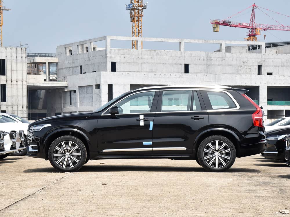 新款沃尔沃XC90上市 售价63.89-89.49万