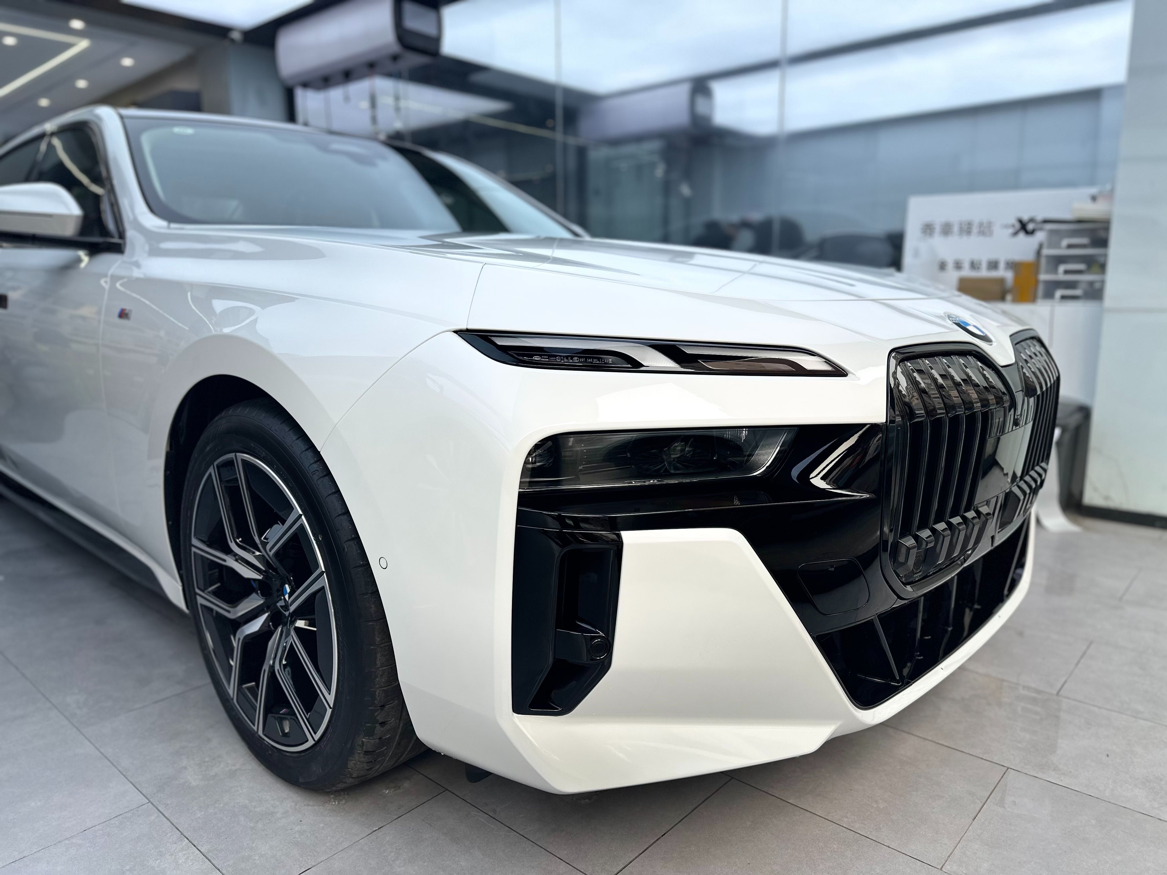 成都宝马7系价格最低66.90万起 优惠高达25.00万