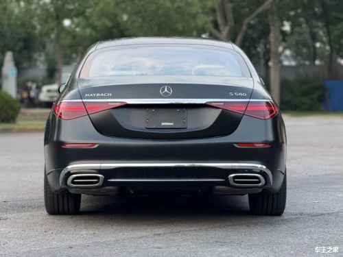 现购迈巴赫S级美版享32万优惠 仅288万可入手
