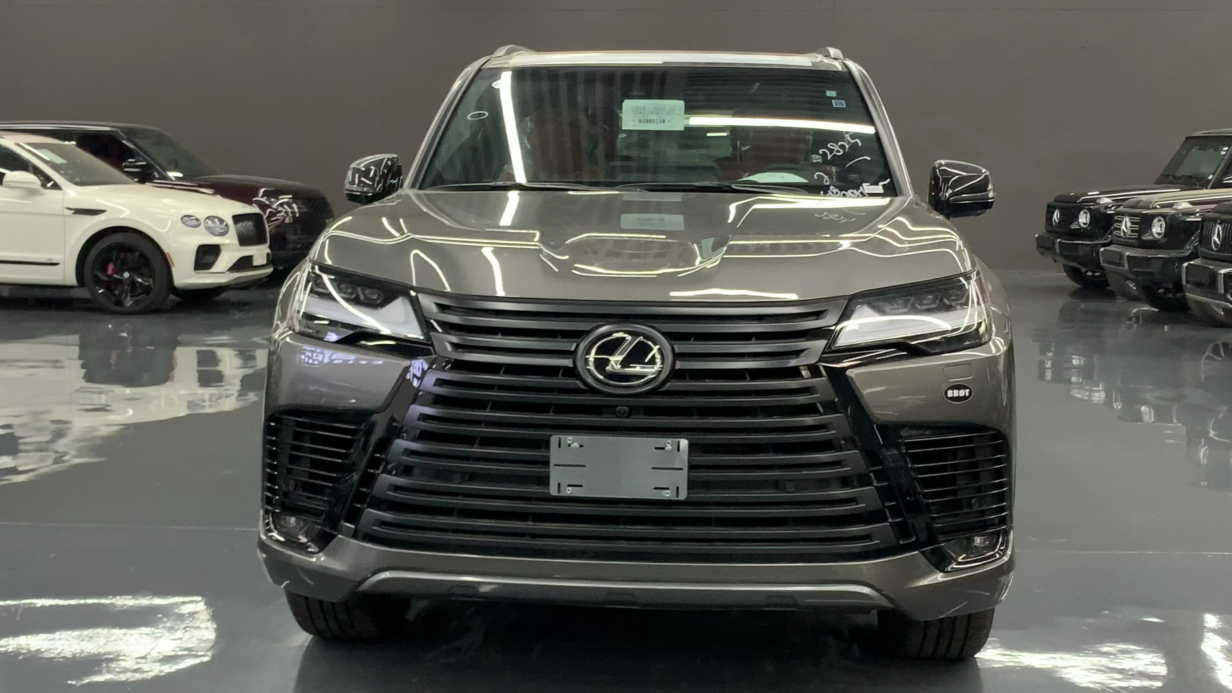 雷克萨斯LX600四座版:“大哥级”座驾,换代后有何不同?