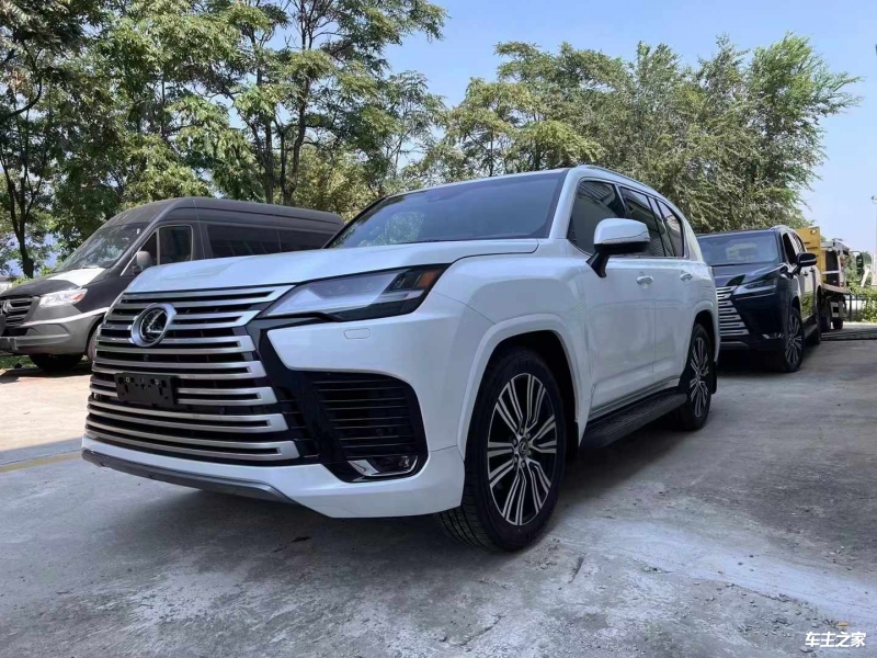 成都雷克萨斯LX欧规版优惠10万 欢迎到店试驾