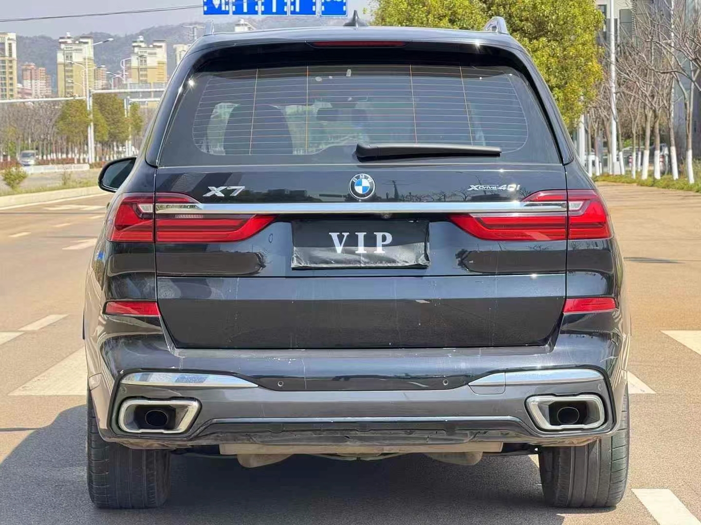 成都宝马X7美版价格最低90万起售