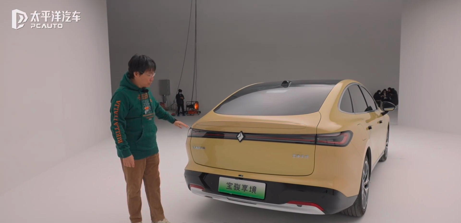 全球首创制造体系 宝骏华境S亮相五菱智能岛