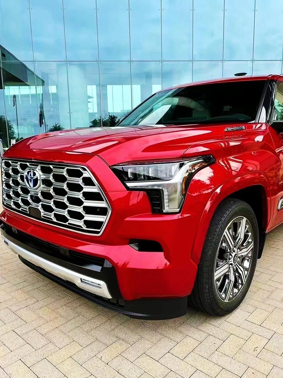 成都平行进口丰田红杉加版最高降24万 售全国