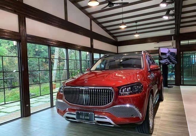 现购迈巴赫GLS级欧版让利促销中 限时优惠高达40万元