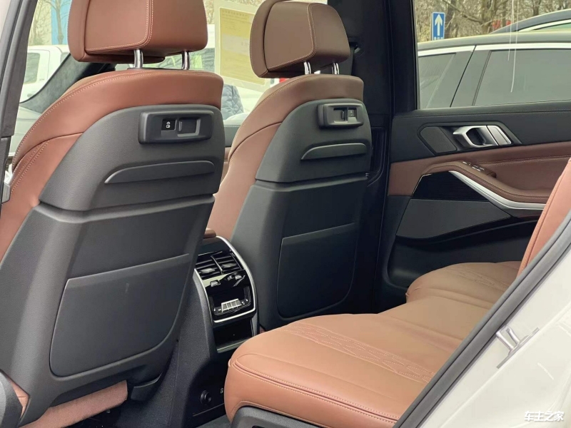 平行进口宝马X7美版最新行情 团购促销优惠18.8万