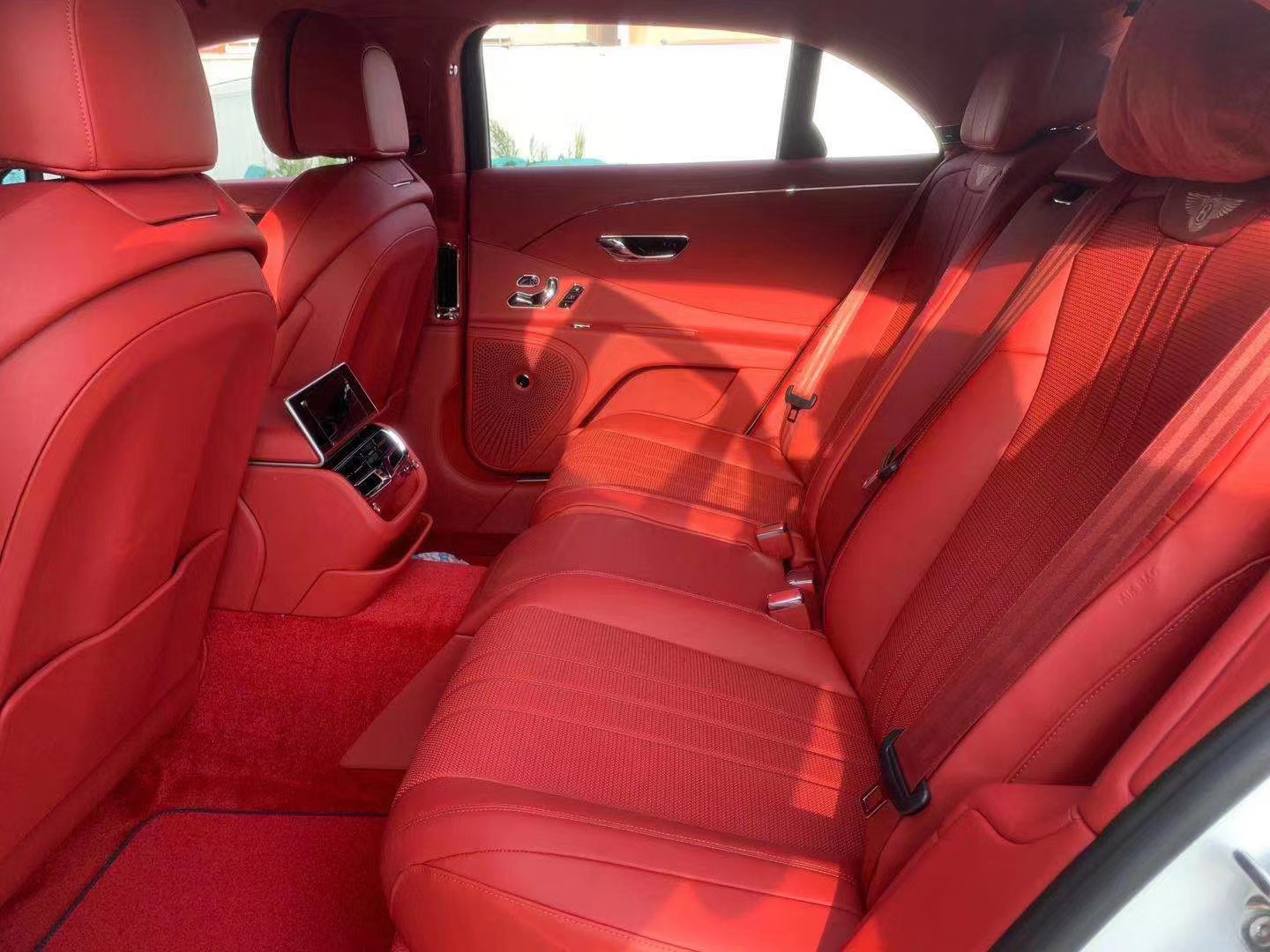 天津华夏安邦名车飞驰促销196万起