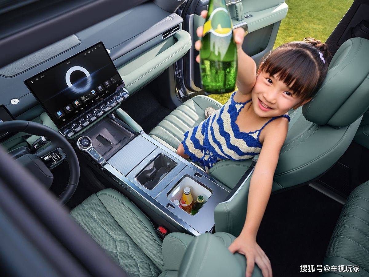 CLTC纯电续航215km 猛士M817 Max+版售价36.99万