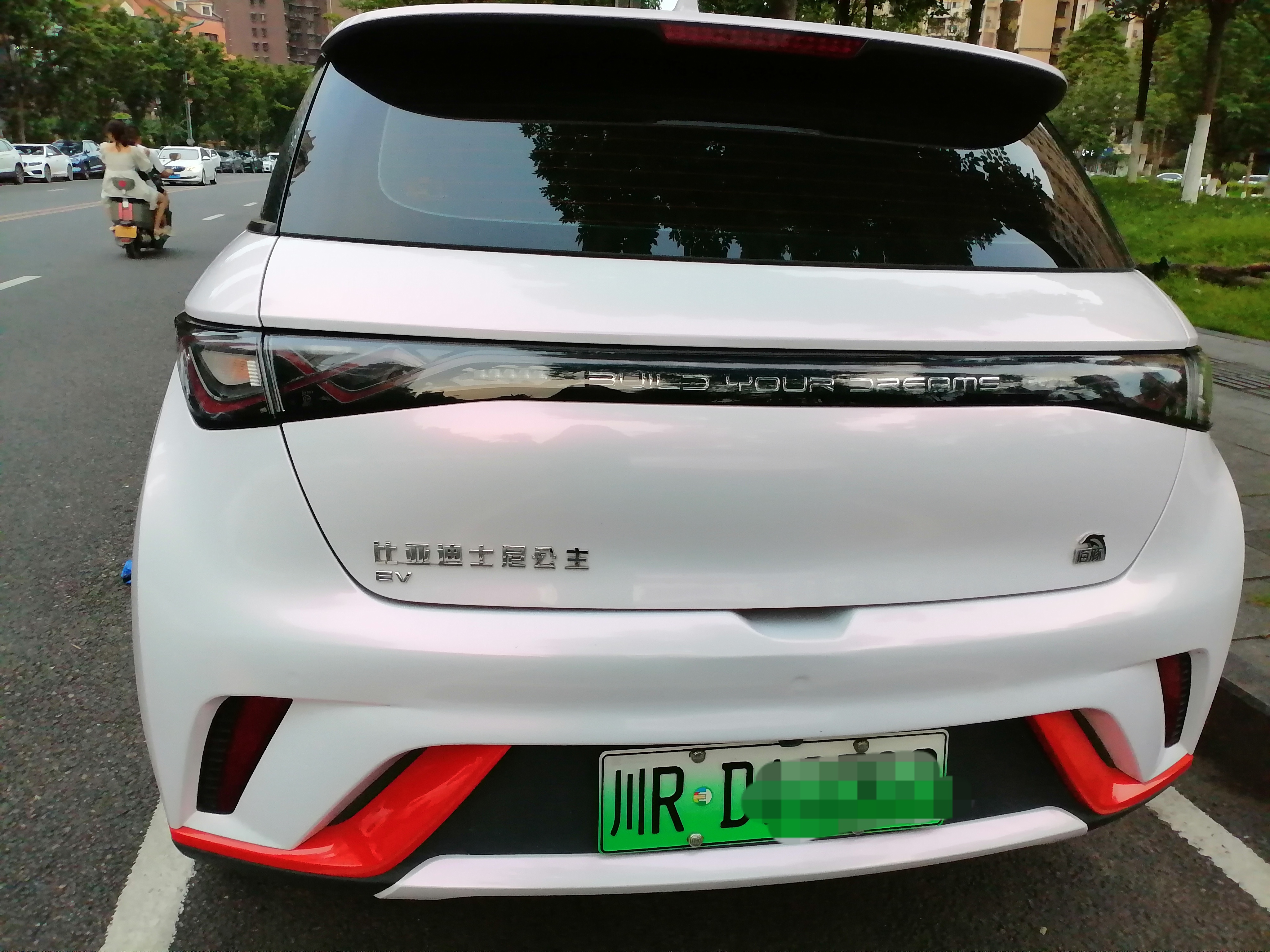 英飞凌推出首款100 V汽车级晶体管 推动汽车氮化镓GaN创新英飞凌推出首款100 V汽车级晶体管 推动汽车氮化镓GaN创新