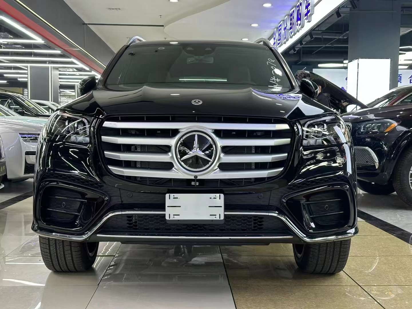 2025奔驰GLS级美版钜惠40万元 仅90万可入手