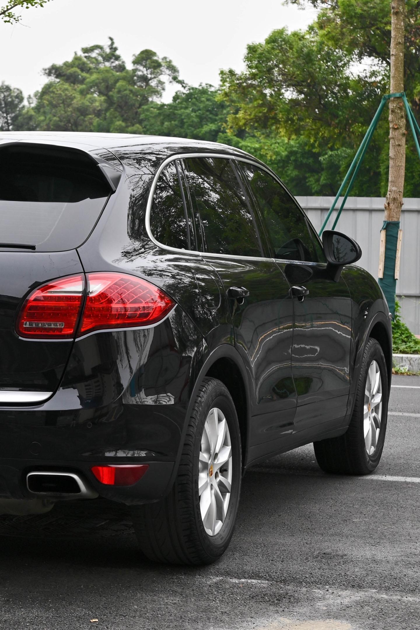 成都Cayenne价格65.80万起 优惠高达37.62万