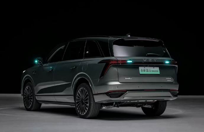 魏牌新能源广州车展：VLA大模型重构高端出行！