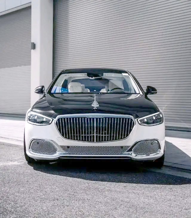 成都平行进口奔驰迈巴赫S级加版团购钜惠90万 欢迎到店试驾