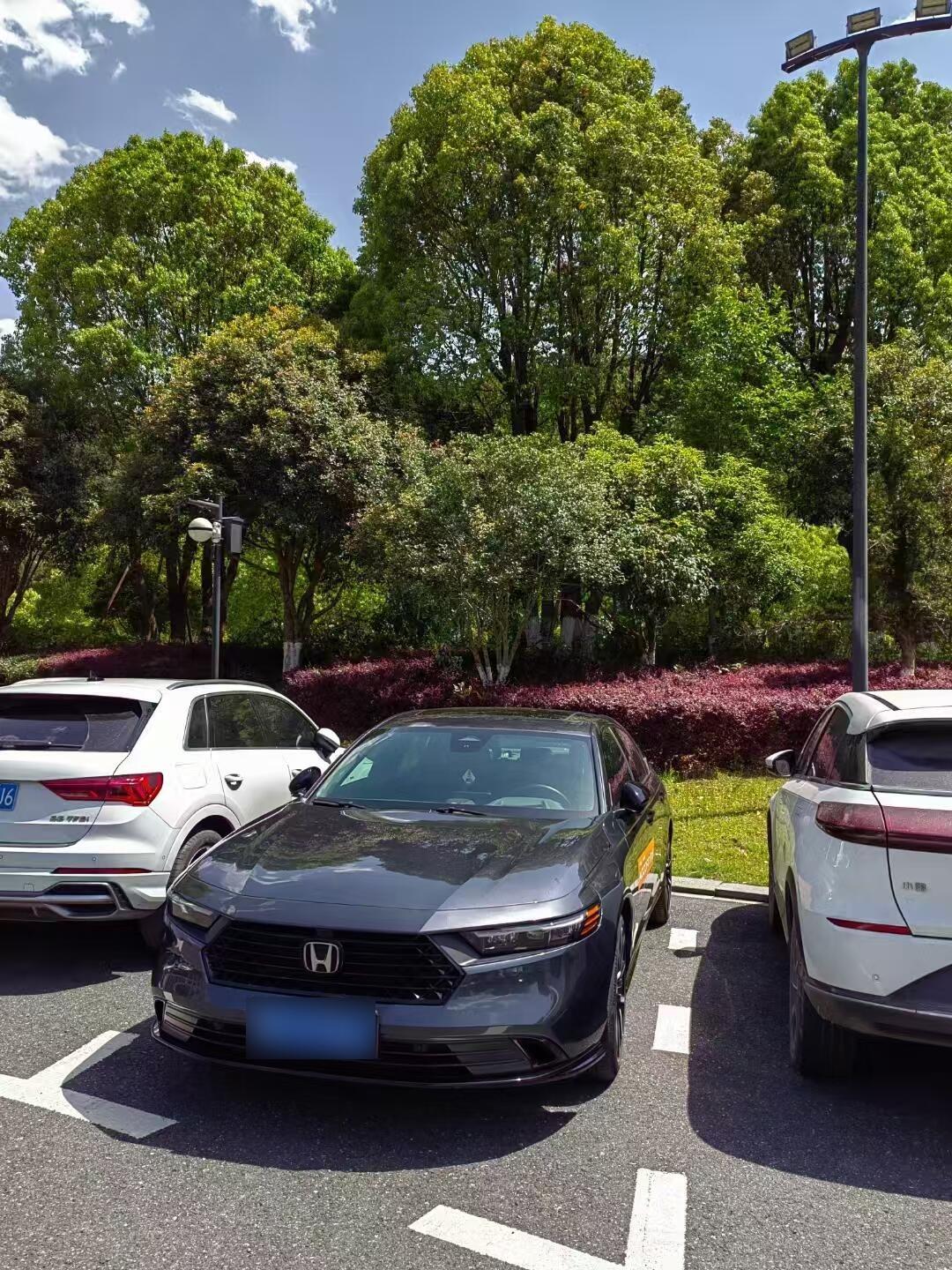 现购超霸美版享5.8万优惠 欢迎上门试驾