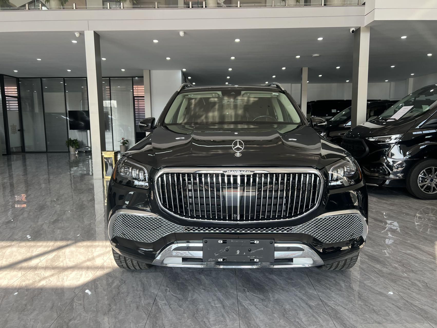 2024款奔驰迈巴赫GLS600 旗舰SUV高性能座驾