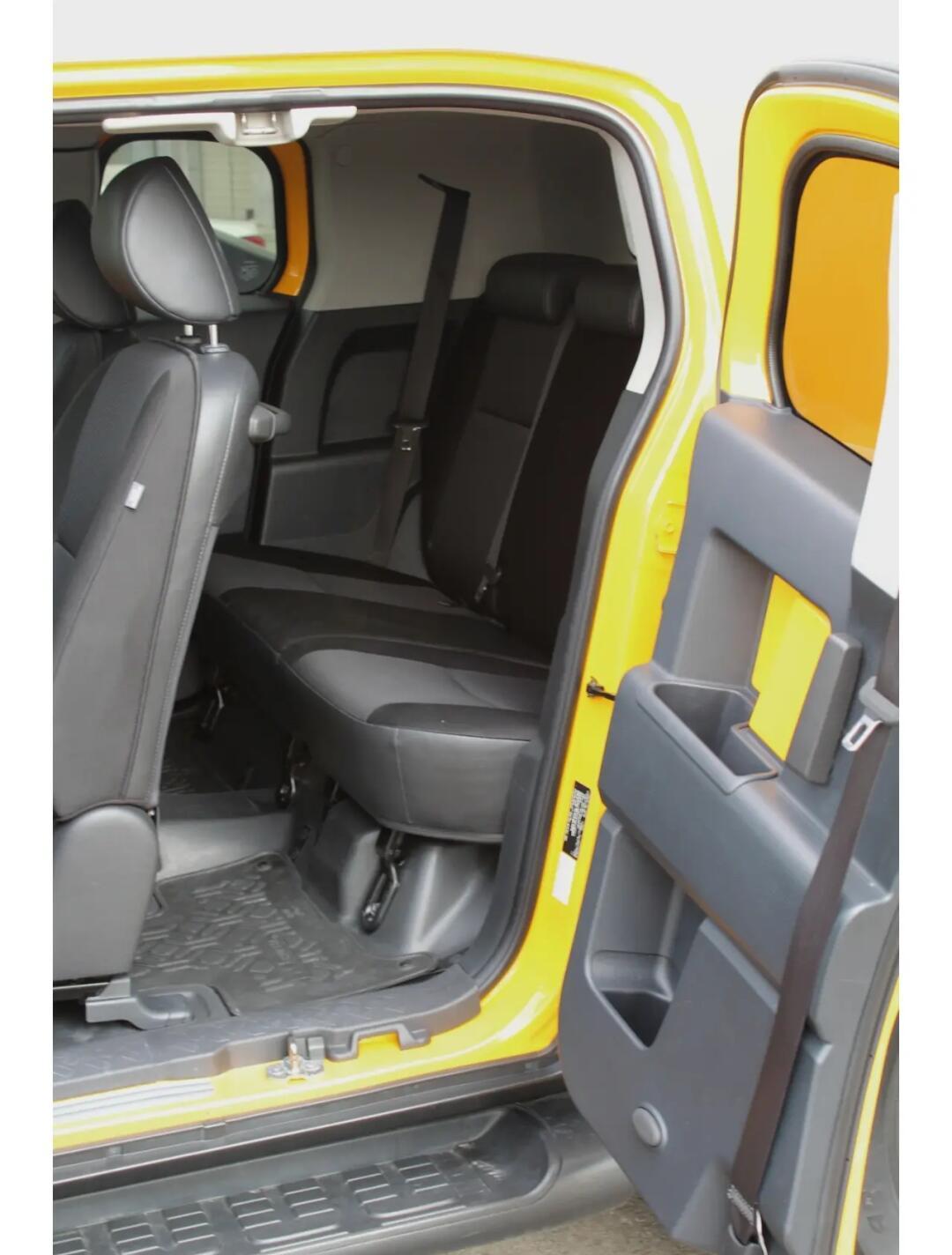 新款FJ酷路泽中东版越野车价格配置动力解读