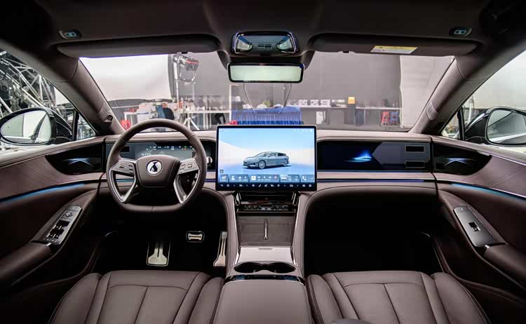 成都腾势Z9最低33.48万起售 暂无优惠